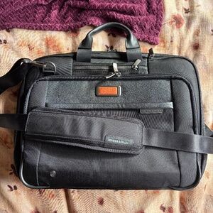 Briggs and Riley laptop bag